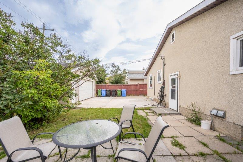 718R Olympia Drive SE, Calgary, 2 Bedrooms Bedrooms, 0 ,1 BathroomBathrooms,Houses,For Rent,0,3228