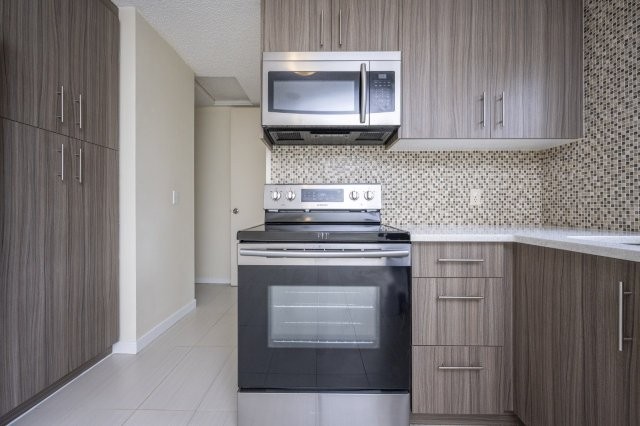 718 Olympia Drive SE, Calgay, 3 Bedrooms Bedrooms, 0 ,1 BathroomBathrooms,Houses,For Rent,0,3229
