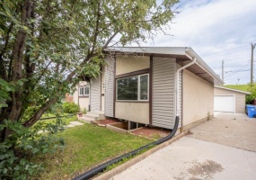 718 Olympia Drive SE, Calgay, 3 Bedrooms Bedrooms, 0 ,1 BathroomBathrooms,Houses,For Rent,0,3229