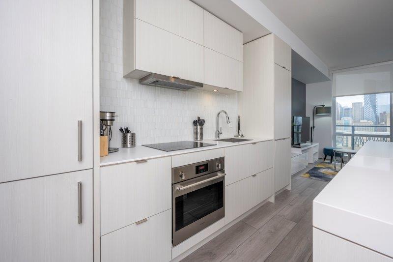 1910, 615 6 Avenue SE, Calgary, 1.5 Bedrooms Bedrooms, 0 ,1 BathroomBathrooms,Condos/Townhouses,Rented,Verve,1910, 615 6 Avenue SE,0,3233