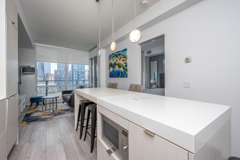 1910, 615 6 Avenue SE, Calgary, 1.5 Bedrooms Bedrooms, 0 ,1 BathroomBathrooms,Condos/Townhouses,Rented,Verve,1910, 615 6 Avenue SE,0,3233