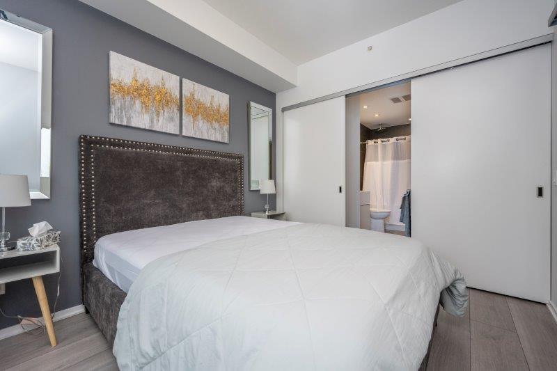 1910, 615 6 Avenue SE, Calgary, 1.5 Bedrooms Bedrooms, 0 ,1 BathroomBathrooms,Condos/Townhouses,Rented,Verve,1910, 615 6 Avenue SE,0,3233