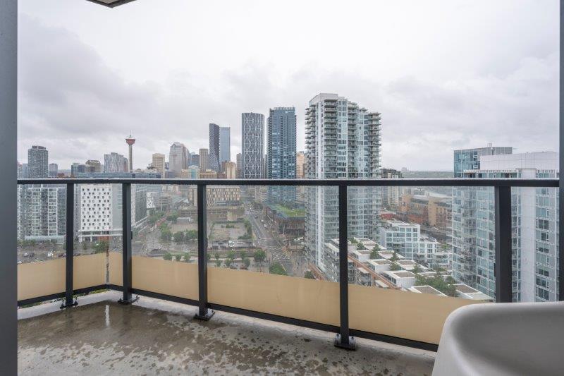 1910, 615 6 Avenue SE, Calgary, 1.5 Bedrooms Bedrooms, 0 ,1 BathroomBathrooms,Condos/Townhouses,Rented,Verve,1910, 615 6 Avenue SE,0,3233