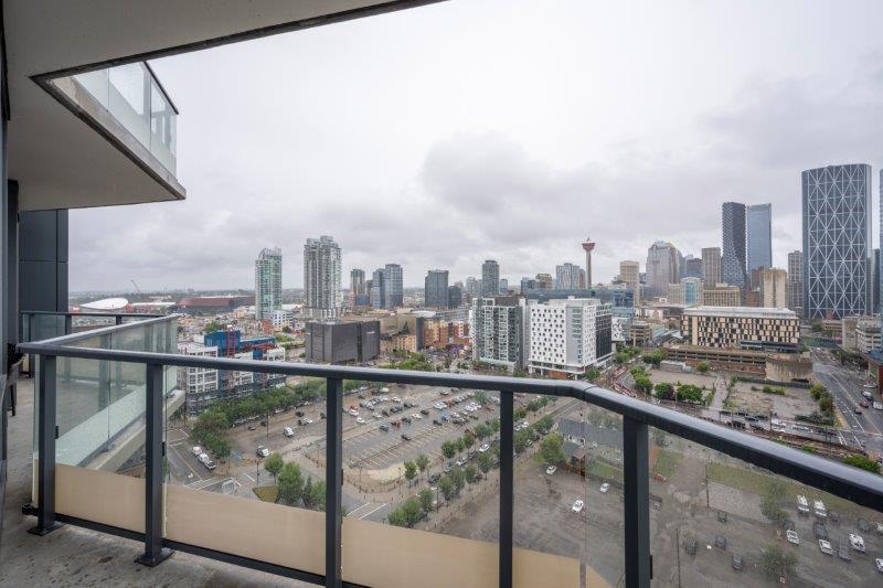 1910, 615 6 Avenue SE, Calgary, 1.5 Bedrooms Bedrooms, 0 ,1 BathroomBathrooms,Condos/Townhouses,Rented,Verve,1910, 615 6 Avenue SE,0,3233