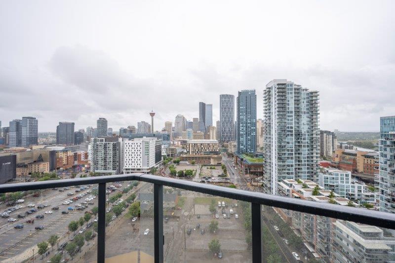1910, 615 6 Avenue SE, Calgary, 1.5 Bedrooms Bedrooms, 0 ,1 BathroomBathrooms,Condos/Townhouses,Rented,Verve,1910, 615 6 Avenue SE,0,3233