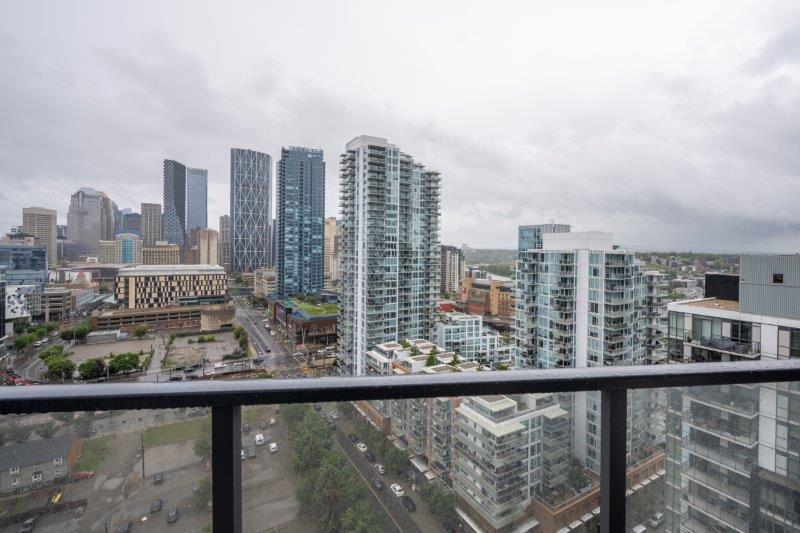 1910, 615 6 Avenue SE, Calgary, 1.5 Bedrooms Bedrooms, 0 ,1 BathroomBathrooms,Condos/Townhouses,Rented,Verve,1910, 615 6 Avenue SE,0,3233