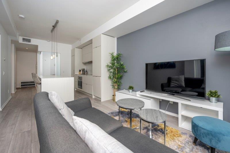 1910, 615 6 Avenue SE, Calgary, 1.5 Bedrooms Bedrooms, 0 ,1 BathroomBathrooms,Condos/Townhouses,Rented,Verve,1910, 615 6 Avenue SE,0,3233