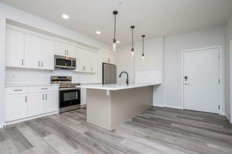 1411, 42 Cranbook Gardens SE, Calgary, 2 Bedrooms Bedrooms, 0 ,2 BathroomsBathrooms,Condos/Townhouses,For Rent,RIVERSTONE MANOR,1411, 42 Cranbook Gardens SE,0,3238