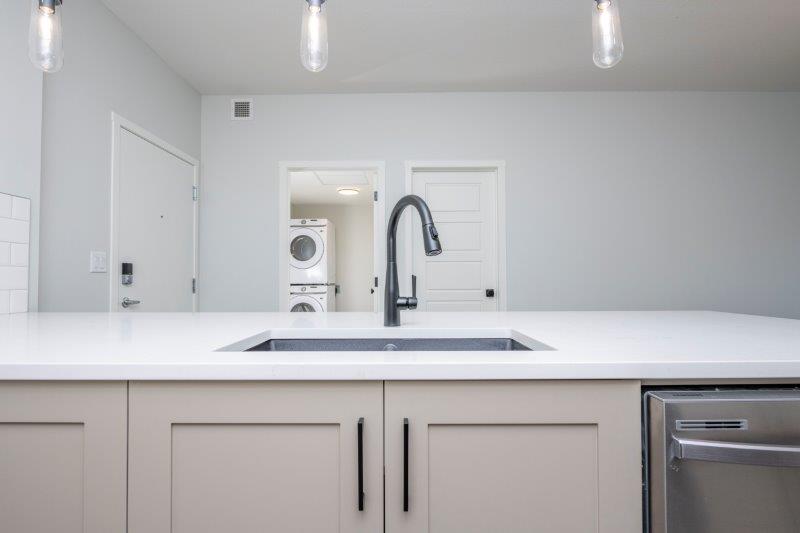 1411, 42 Cranbook Gardens SE, Calgary, 2 Bedrooms Bedrooms, 0 ,2 BathroomsBathrooms,Condos/Townhouses,For Rent,RIVERSTONE MANOR,1411, 42 Cranbook Gardens SE,0,3238
