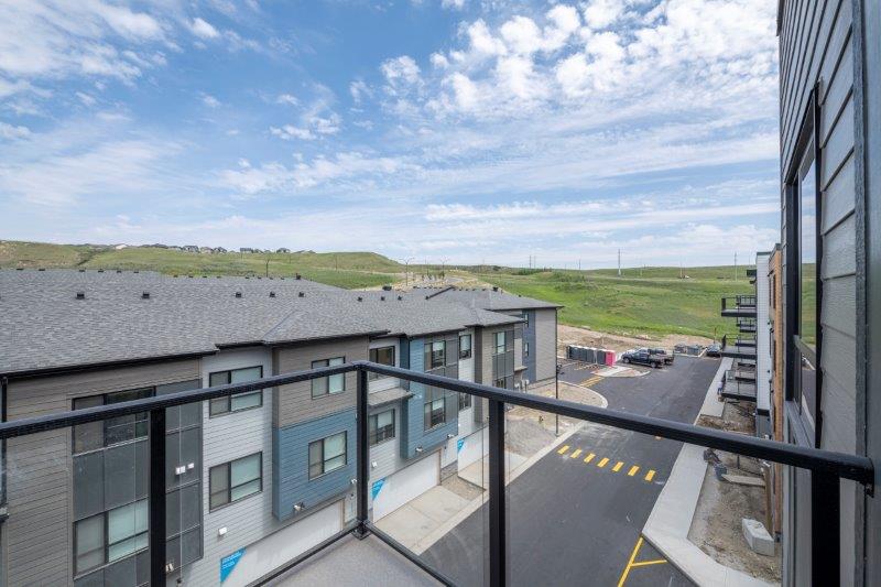 1411, 42 Cranbook Gardens SE, Calgary, 2 Bedrooms Bedrooms, 0 ,2 BathroomsBathrooms,Condos/Townhouses,For Rent,RIVERSTONE MANOR,1411, 42 Cranbook Gardens SE,0,3238