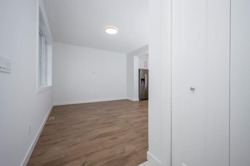 1020 West Lakeview Drive, Chestermere, 4 Bedrooms Bedrooms, 0 ,3 BathroomsBathrooms,Condos/Townhouses,For Sale,0,3243