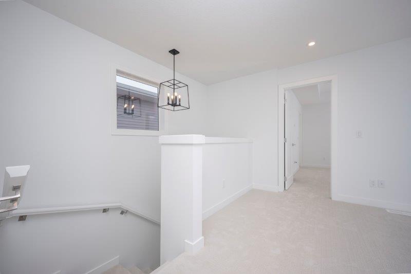 1020 West Lakeview Drive, Chestermere, 4 Bedrooms Bedrooms, 0 ,3 BathroomsBathrooms,Condos/Townhouses,For Sale,0,3243