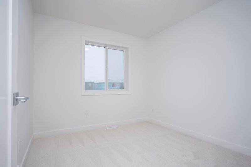 1020 West Lakeview Drive, Chestermere, 4 Bedrooms Bedrooms, 0 ,3 BathroomsBathrooms,Condos/Townhouses,For Sale,0,3243