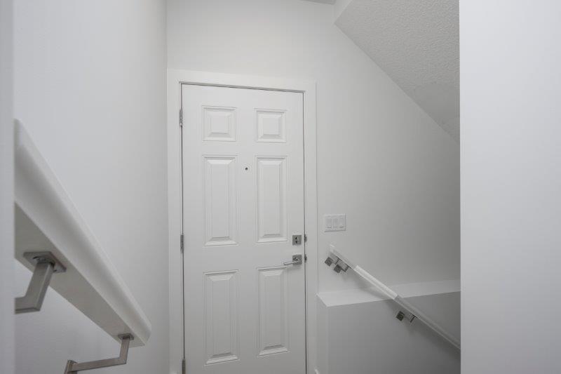1020 West Lakeview Drive, Chestermere, 4 Bedrooms Bedrooms, 0 ,3 BathroomsBathrooms,Condos/Townhouses,For Sale,0,3243