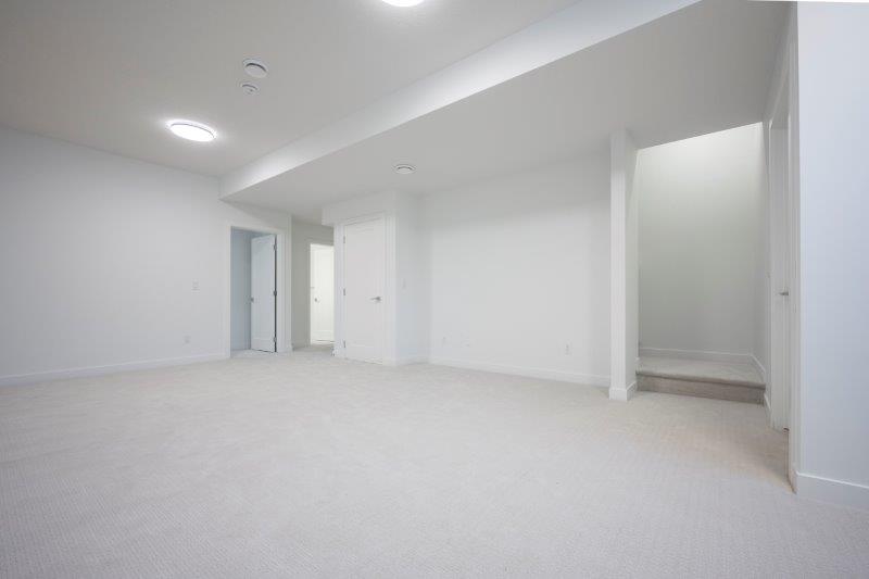 1020 West Lakeview Drive, Chestermere, 4 Bedrooms Bedrooms, 0 ,3 BathroomsBathrooms,Condos/Townhouses,For Sale,0,3243