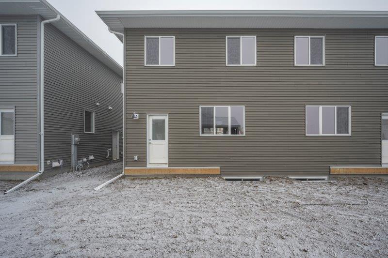 1020 West Lakeview Drive, Chestermere, 4 Bedrooms Bedrooms, 0 ,3 BathroomsBathrooms,Condos/Townhouses,For Sale,0,3243