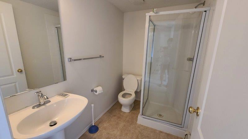 211, 1715 35 Street SE, Calgary, 2 Bedrooms Bedrooms, 0 ,2 BathroomsBathrooms,Condos/Townhouses,For Rent,Radisson Villas,211, 1715 35 Street SE,0,3249