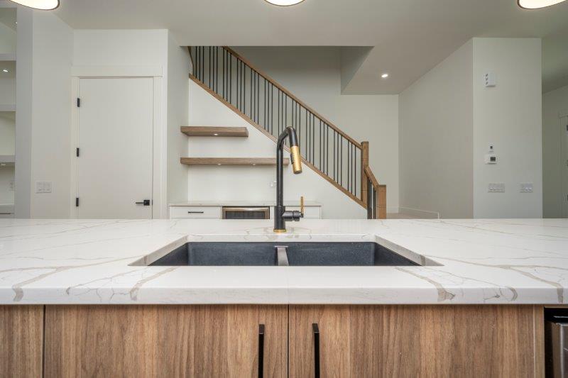 3611 2 Street Northwest, Calgary, 3 Bedrooms Bedrooms, 0 ,3 BathroomsBathrooms,Houses,Rented,3611 2 Street Northwest,0,3250