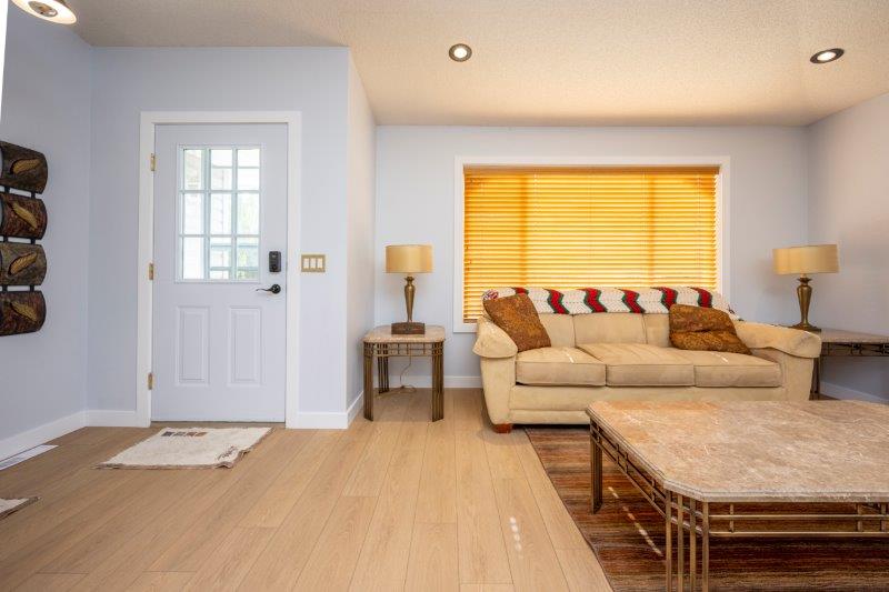 129 Harvest Oak Circle Northeast, Calgary, 2 Bedrooms Bedrooms, 0 ,2.5 BathroomsBathrooms,Condos/Townhouses,For Rent,129 Harvest Oak Circle Northeast,0,3254