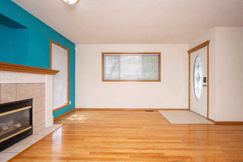 101 Coral Cove Northeast, Calgary, 3 Bedrooms Bedrooms, 0 ,3 BathroomsBathrooms,Houses,For Rent,Coral Cove Estates,101 Coral Cove Northeast,0,3256