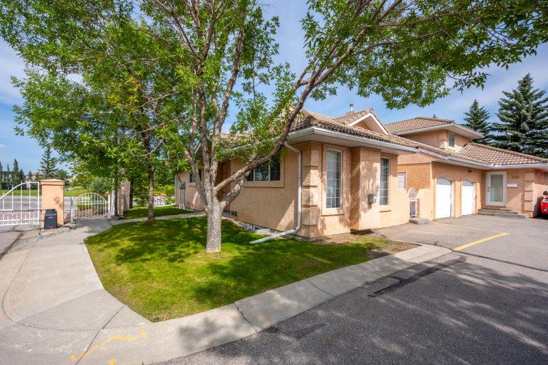 101 Coral Cove Northeast, Calgary, 3 Bedrooms Bedrooms, 0 ,3 BathroomsBathrooms,Houses,For Rent,Coral Cove Estates,101 Coral Cove Northeast,0,3256