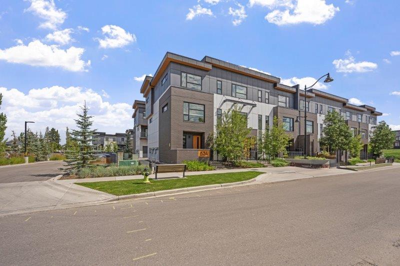 834 78 Street SW, Calgary, 3 Bedrooms Bedrooms, 0 ,3 BathroomsBathrooms,Condos/Townhouses,For Rent,834 78 Street SW,0,3260