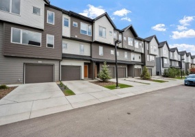 441 Skyview Ranch Circle NE, Calgary, 3 Bedrooms Bedrooms, 0 ,2.5 BathroomsBathrooms,Condos/Townhouses,For Rent,Central by Partners,441 Skyview Ranch Circle NE,0,3261