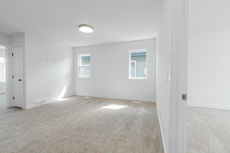549 Clearwater Heath, Chestermere, 3 Bedrooms Bedrooms, 0 ,2.5 BathroomsBathrooms,Houses,For Rent,549 Clearwater Heath ,0,3262