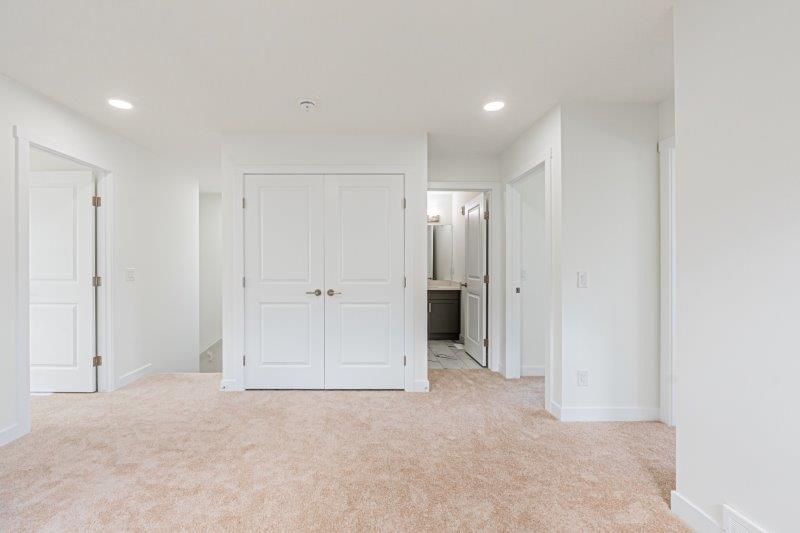 549 Clearwater Heath, Chestermere, 3 Bedrooms Bedrooms, 0 ,2.5 BathroomsBathrooms,Houses,For Rent,549 Clearwater Heath ,0,3262