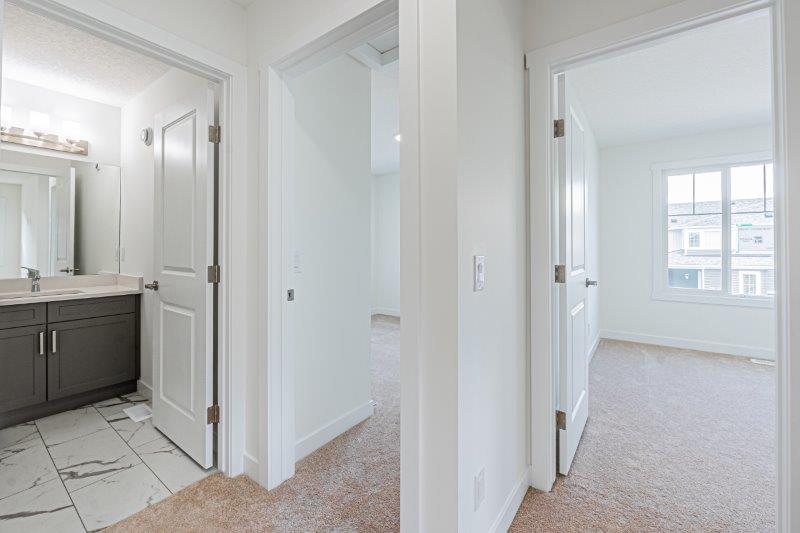 549 Clearwater Heath, Chestermere, 3 Bedrooms Bedrooms, 0 ,2.5 BathroomsBathrooms,Houses,For Rent,549 Clearwater Heath ,0,3262
