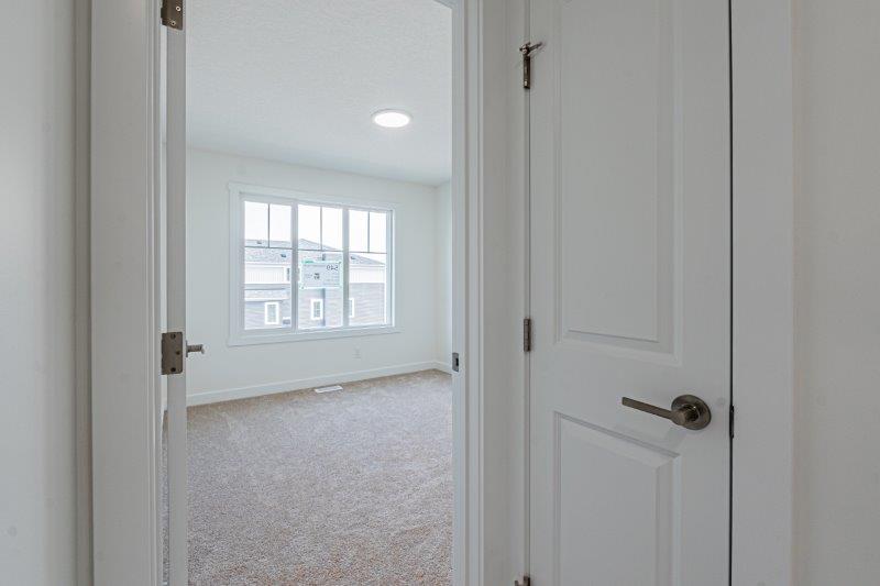 549 Clearwater Heath, Chestermere, 3 Bedrooms Bedrooms, 0 ,2.5 BathroomsBathrooms,Houses,For Rent,549 Clearwater Heath ,0,3262