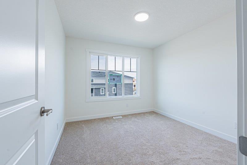 549 Clearwater Heath, Chestermere, 3 Bedrooms Bedrooms, 0 ,2.5 BathroomsBathrooms,Houses,For Rent,549 Clearwater Heath ,0,3262