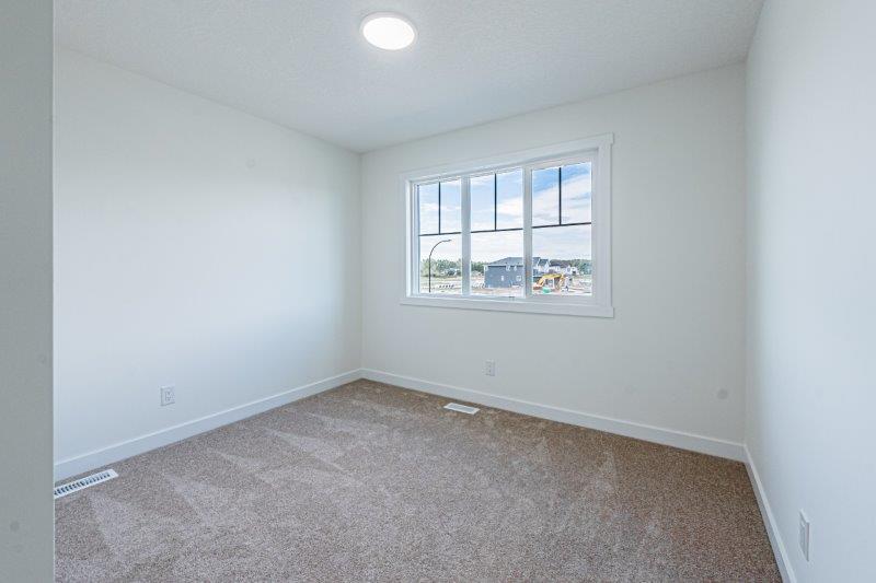 549 Clearwater Heath, Chestermere, 3 Bedrooms Bedrooms, 0 ,2.5 BathroomsBathrooms,Houses,For Rent,549 Clearwater Heath ,0,3262