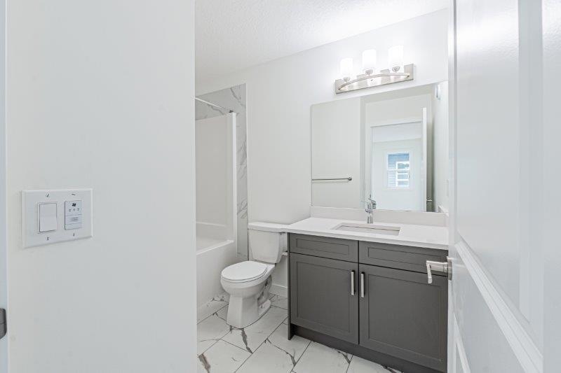 549 Clearwater Heath, Chestermere, 3 Bedrooms Bedrooms, 0 ,2.5 BathroomsBathrooms,Houses,For Rent,549 Clearwater Heath ,0,3262