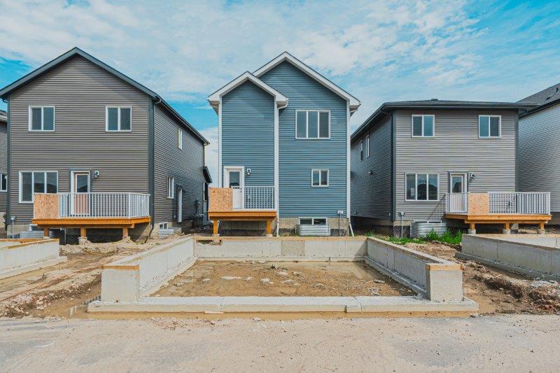 549 Clearwater Heath, Chestermere, 3 Bedrooms Bedrooms, 0 ,2.5 BathroomsBathrooms,Houses,For Rent,549 Clearwater Heath ,0,3262
