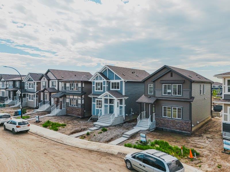 549 Clearwater Heath, Chestermere, 3 Bedrooms Bedrooms, 0 ,2.5 BathroomsBathrooms,Houses,For Rent,549 Clearwater Heath ,0,3262