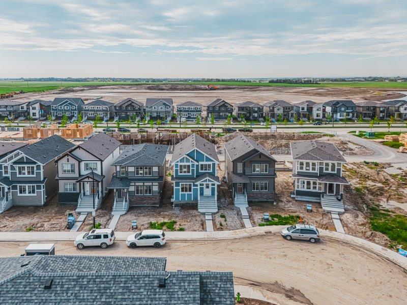 549 Clearwater Heath, Chestermere, 3 Bedrooms Bedrooms, 0 ,2.5 BathroomsBathrooms,Houses,For Rent,549 Clearwater Heath ,0,3262