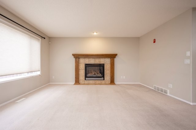 338 Royal Oak Circle Northwest, Calgary, 3 Bedrooms Bedrooms, 0 ,3 BathroomsBathrooms,Houses,For Rent,0,3265