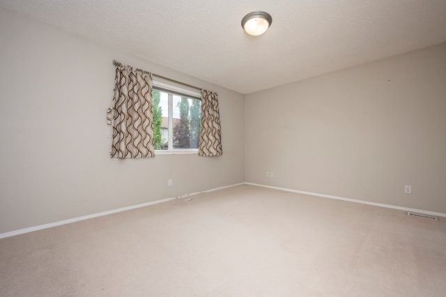338 Royal Oak Circle Northwest, Calgary, 3 Bedrooms Bedrooms, 0 ,3 BathroomsBathrooms,Houses,For Rent,0,3265
