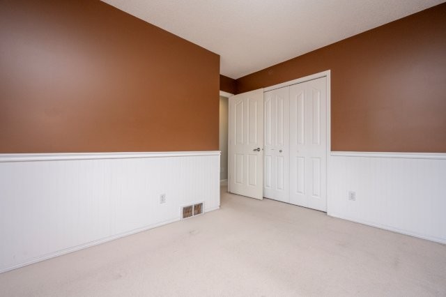 338 Royal Oak Circle Northwest, Calgary, 3 Bedrooms Bedrooms, 0 ,3 BathroomsBathrooms,Houses,For Rent,0,3265