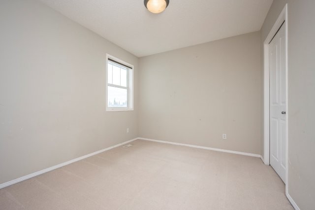 338 Royal Oak Circle Northwest, Calgary, 3 Bedrooms Bedrooms, 0 ,3 BathroomsBathrooms,Houses,For Rent,0,3265