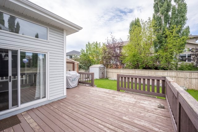 338 Royal Oak Circle Northwest, Calgary, 3 Bedrooms Bedrooms, 0 ,3 BathroomsBathrooms,Houses,For Rent,0,3265