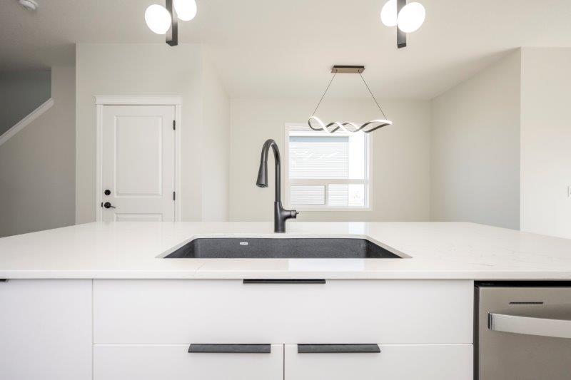 58 Creekview Gardens Southwest, Creekstone, 0 , 0 ,0,Houses,For Rent,58 Creekview Gardens Southwest,0,3271