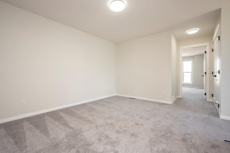 58 Creekview Gardens Southwest, Creekstone, 0 , 0 ,0,Houses,For Rent,58 Creekview Gardens Southwest,0,3271