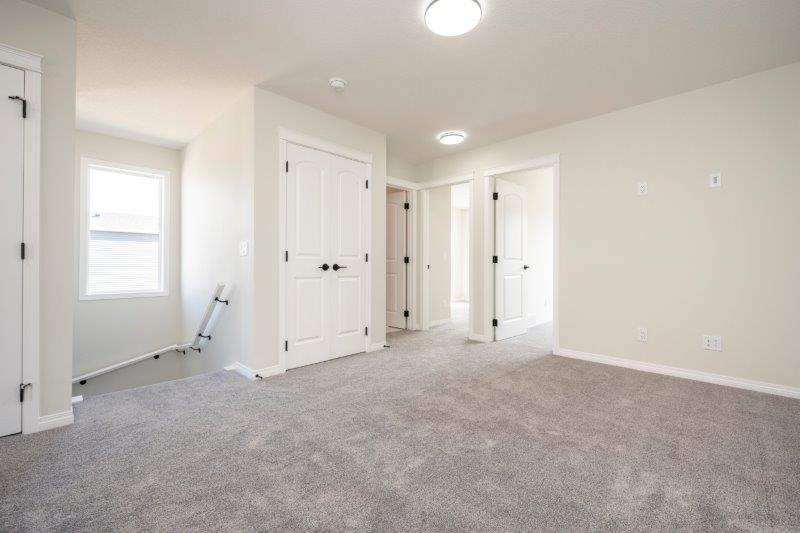 58 Creekview Gardens Southwest, Creekstone, 0 , 0 ,0,Houses,For Rent,58 Creekview Gardens Southwest,0,3271