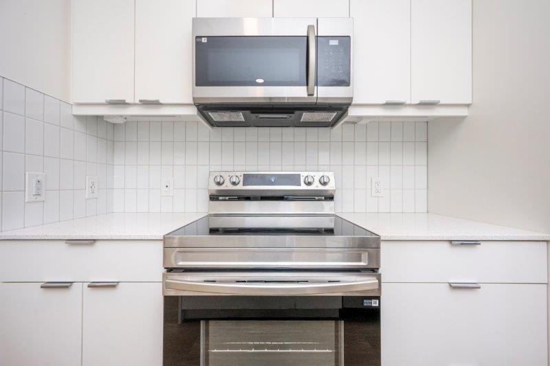 2215, 8500 19 Avenue SE, Calgary, 2 Bedrooms Bedrooms, 0 ,2 BathroomsBathrooms,Condos/Townhouses,For Rent,Easthills Crossing,2215, 8500 19 Avenue SE,0,3272