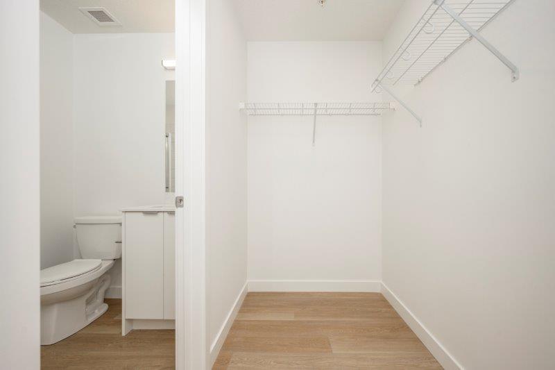 2215, 8500 19 Avenue SE, Calgary, 2 Bedrooms Bedrooms, 0 ,2 BathroomsBathrooms,Condos/Townhouses,For Rent,Easthills Crossing,2215, 8500 19 Avenue SE,0,3272