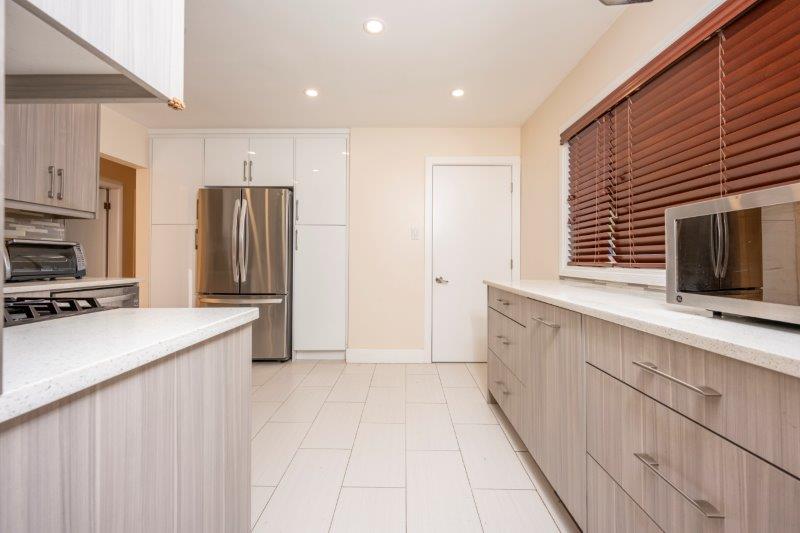 15 Greenwood Crescent Southwest, Calgary, 3 Bedrooms Bedrooms, 0 ,1 BathroomBathrooms,Houses,For Rent,15 Greenwood Crescent Southwest,0,3273