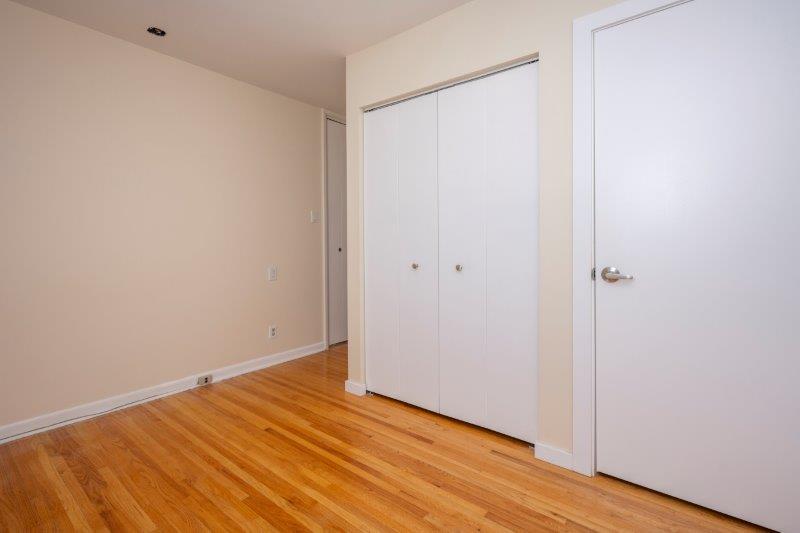 15 Greenwood Crescent Southwest, Calgary, 3 Bedrooms Bedrooms, 0 ,1 BathroomBathrooms,Houses,For Rent,15 Greenwood Crescent Southwest,0,3273