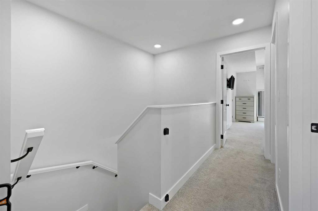 656 Savanna Boulevard NE, Calgary, 4 Bedrooms Bedrooms, 0 ,3 BathroomsBathrooms,Condos/Townhouses,For Sale,0,3276